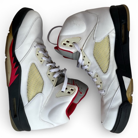 Men’s 11.5 Air Jordan 5 Fire Red Silver 3M Tongue White/Red Retro Sneakers - Picture 2 of 4
